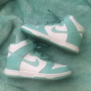 Nike High Dunks